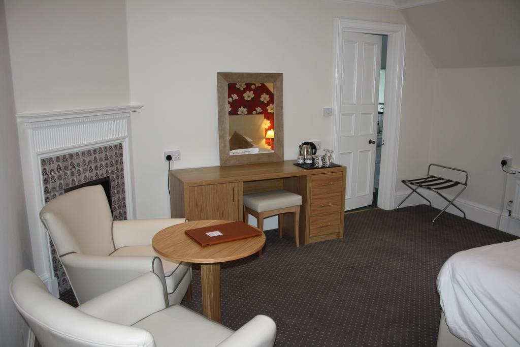 East Cliff 3*