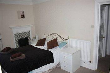 East Cliff Guest house 3*